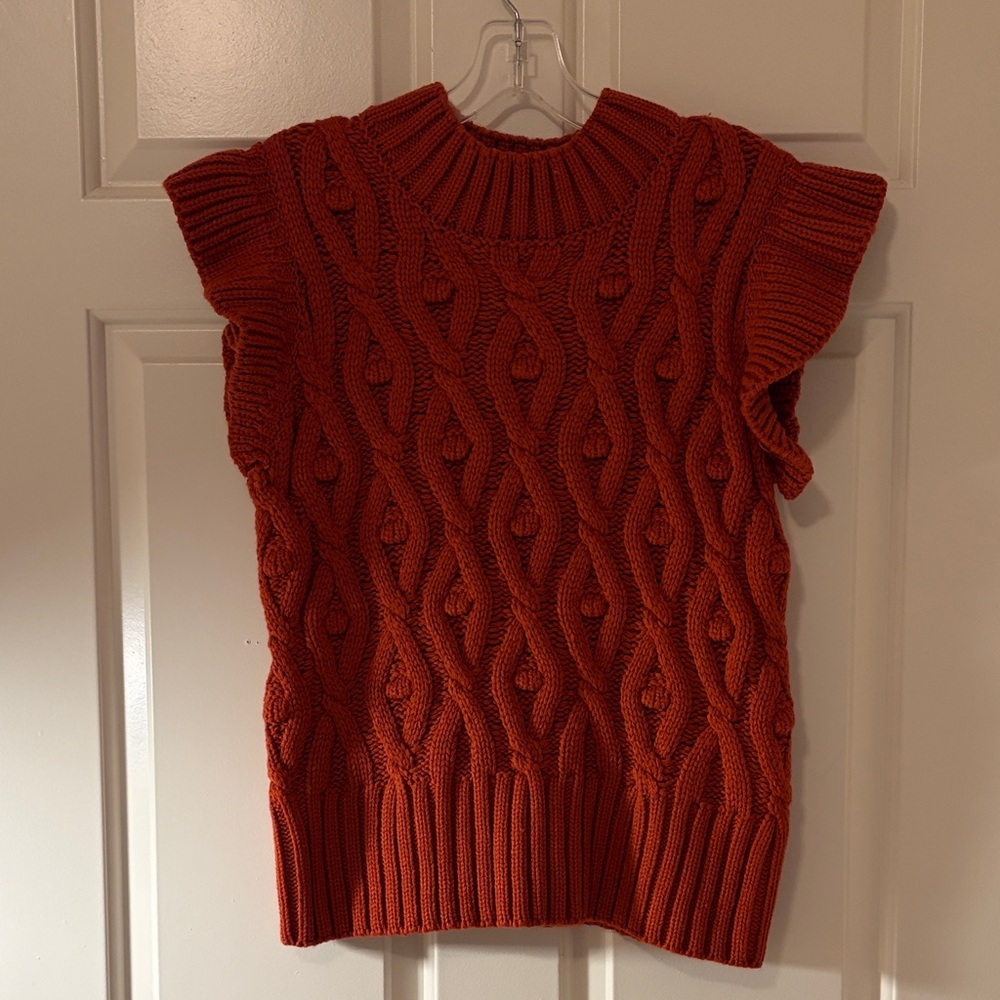 Sleeveless Cable Knit Sweater Top - Rust